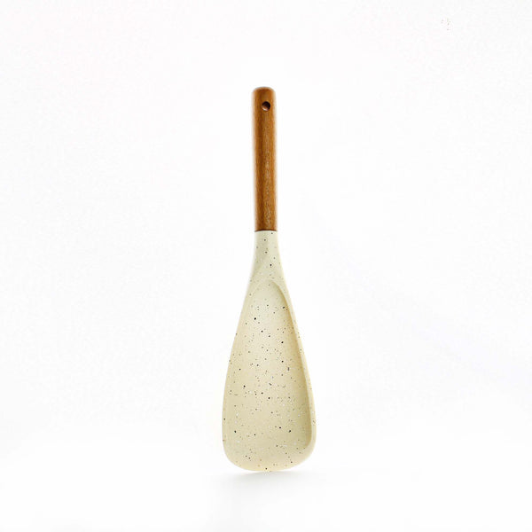 ملعقة مسطحة عريضة