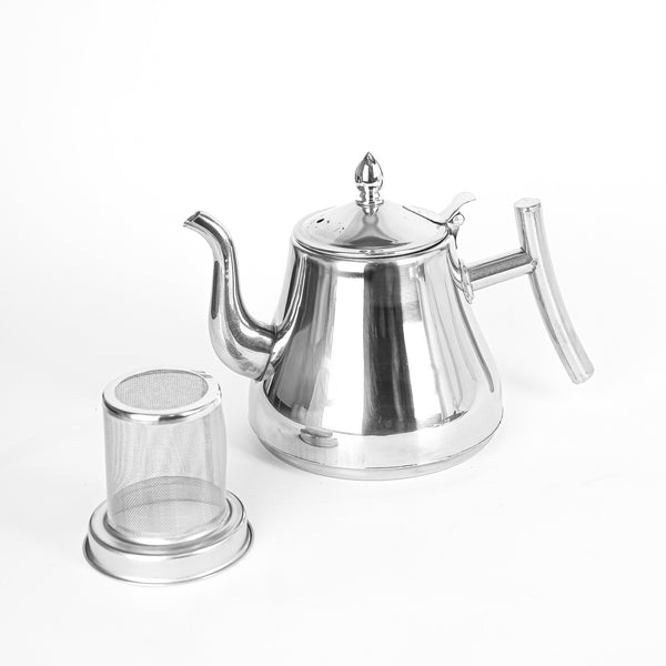 Tea pot with strainer